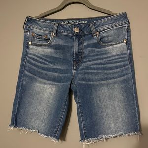 American Eagle Skinny bermuda short size 10